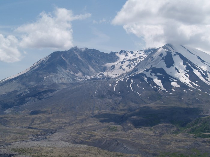 Mt rainier to mt st helens